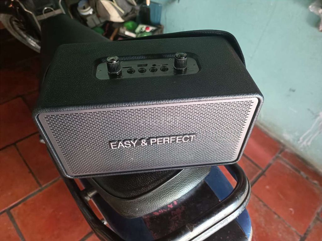 Loa nghe nhạc màu Đen Bass mạnh còn mới. Mua bán Tivi, Âm thanh tại Huyện Châu Thành Đồng Tháp được đăng bởi Cu Bùi Nguyễn hình 1