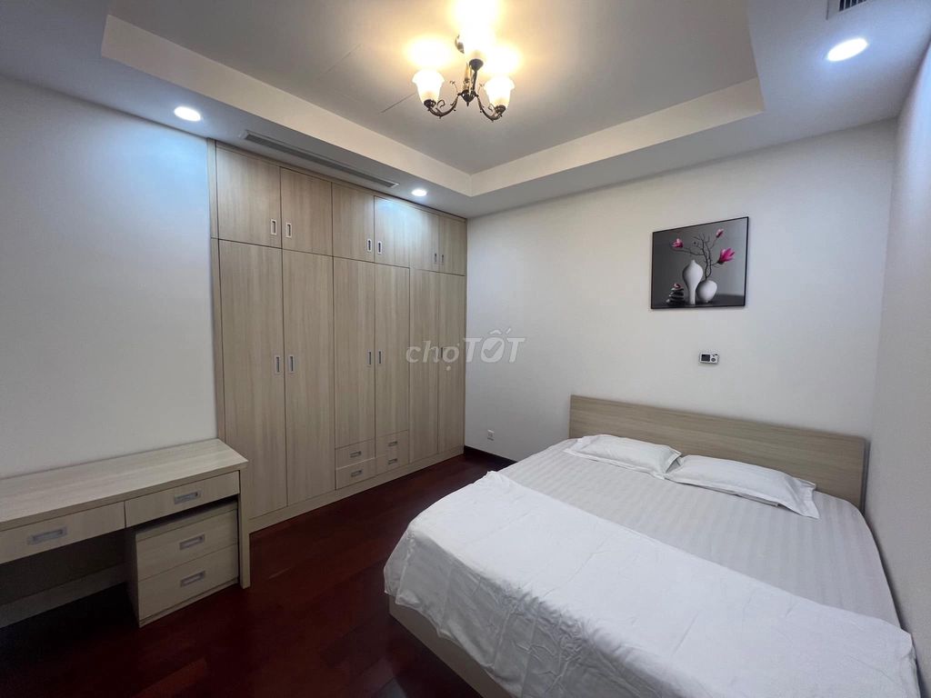 Chung cư hoàng gia (Royal City Vip) - View Nguyễn Trãi -  106m2