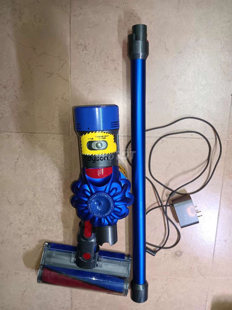 Máy hút bụi Dyson V7 còn 95%. Mua bán Thiết bị vệ sinh, nhà tắm tại Quận 3 Tp Hồ Chí Minh được đăng bởi Kiên  hình 1