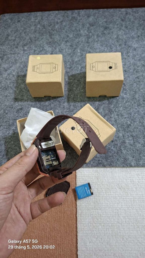 Đồng hồ lắp thẻ sim giá bèo. Mua bán Thiết bị đeo thông minh tại Quận Nam Từ Liêm Hà Nội được đăng bởi Nguyễn Minh Khôi hình 1