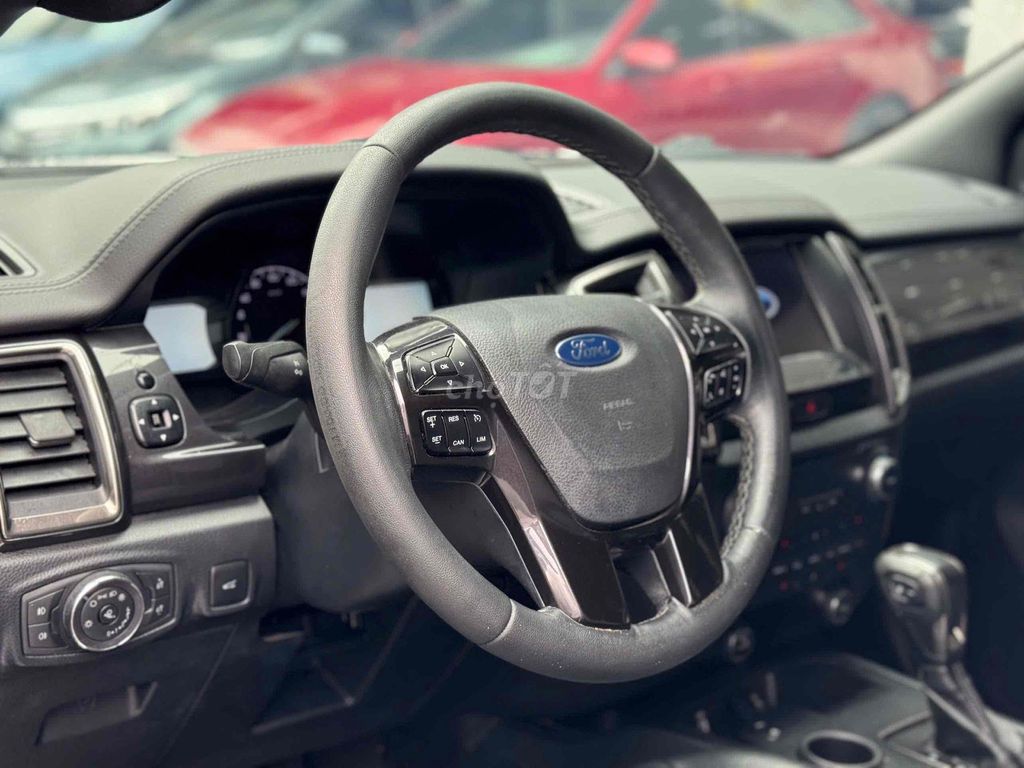 Ford Everest 2019 titanium 2.0L AT - 128000 km. Mua bán Ô tô tại Thành phố Pleiku Gia Lai được đăng bởi Đào Thanh Tài hình 10