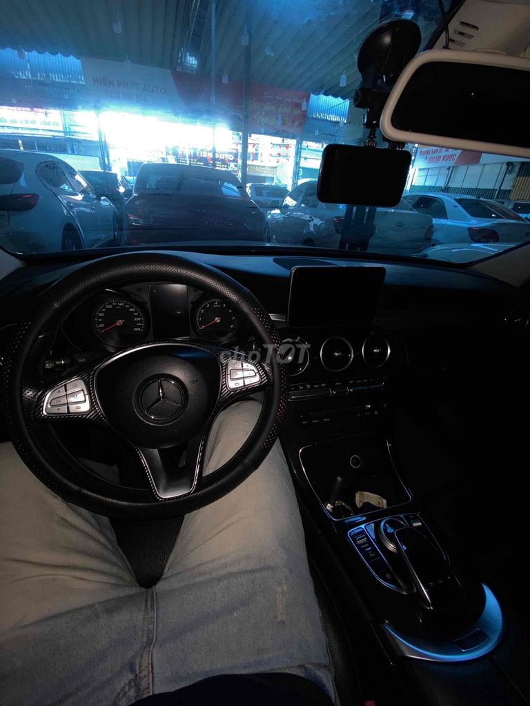 Mercedes Benz C Class 2015 C200. Mua bán Ô tô tại Thành phố Thuận An Bình Dương được đăng bởi Nguyễn Tín hình 3