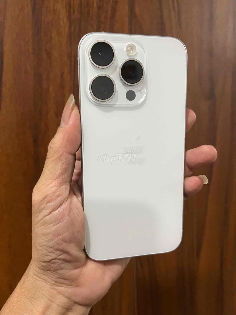 iPhone 15 Pro 128GB Trắng 98% đẹp. Mua bán Điện thoại tại Quận Bình Tân Tp Hồ Chí Minh được đăng bởi nguyen van vu hình 1