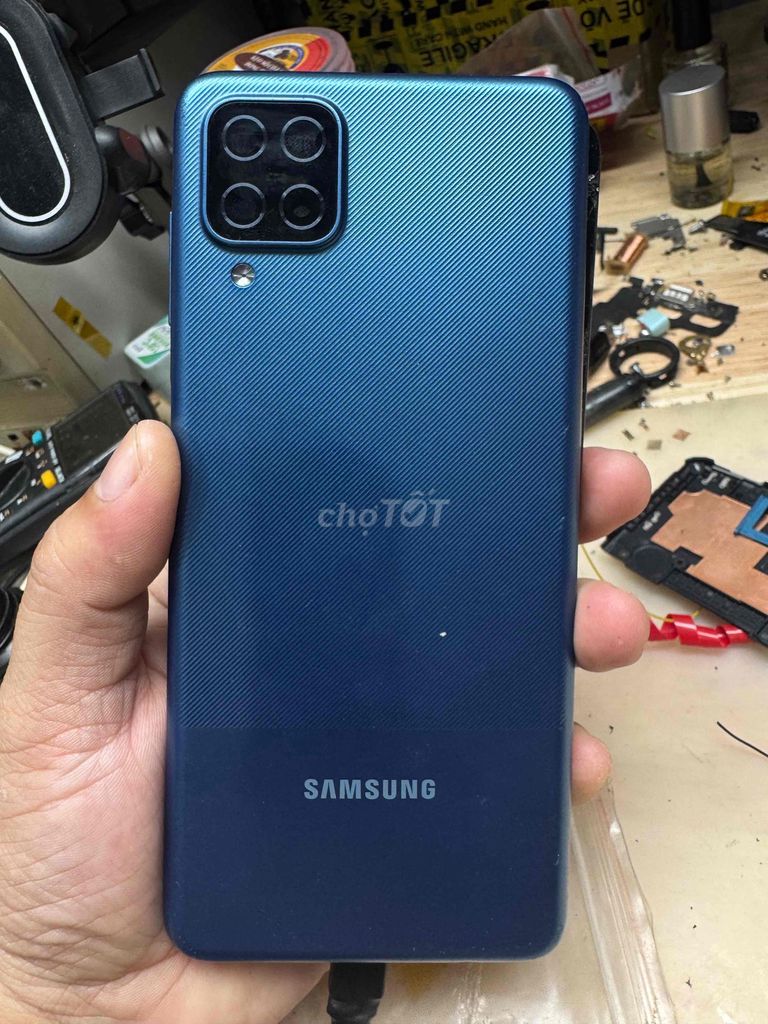Samsung Galaxy A12 Xanh. Mua bán Điện thoại tại Huyện Long Phú Sóc Trăng được đăng bởi oneone hình 1