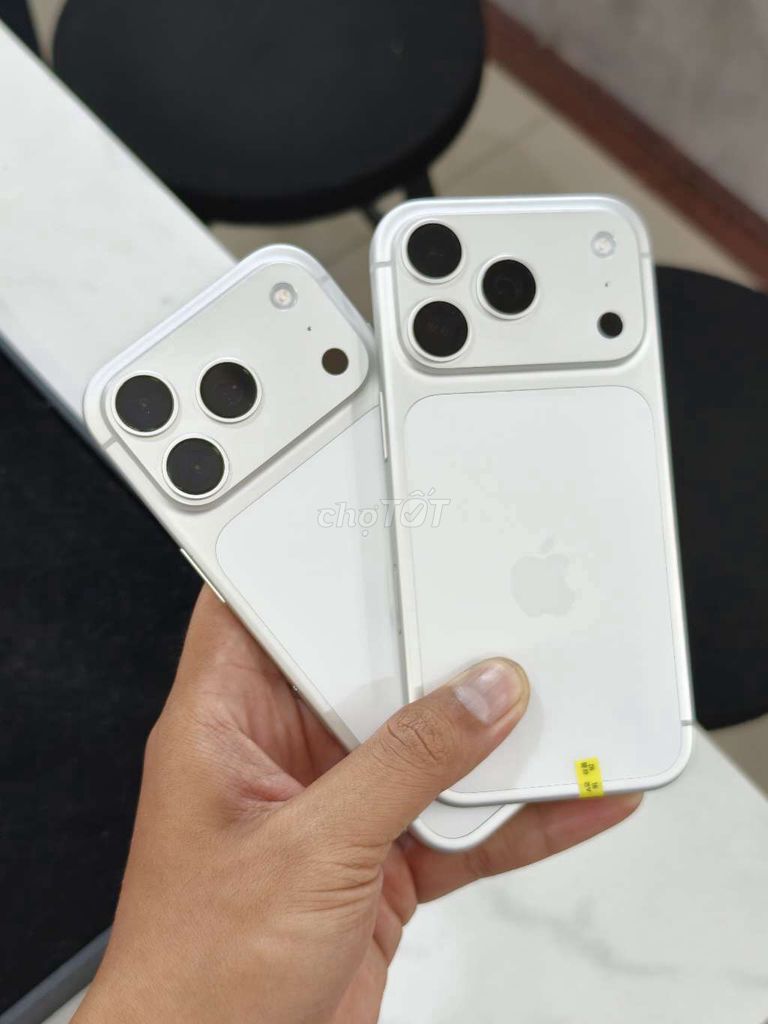 iPhone 17 Pro Trắng 256GB Sạc ít , Có Khay Sim. Mua bán Điện thoại tại Quận 4 Tp Hồ Chí Minh được đăng bởi Thanh Phong Mobile hình 1