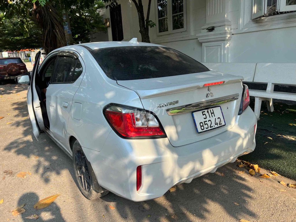 Mitsubishi Attrage Premium автомат от собственника свежая