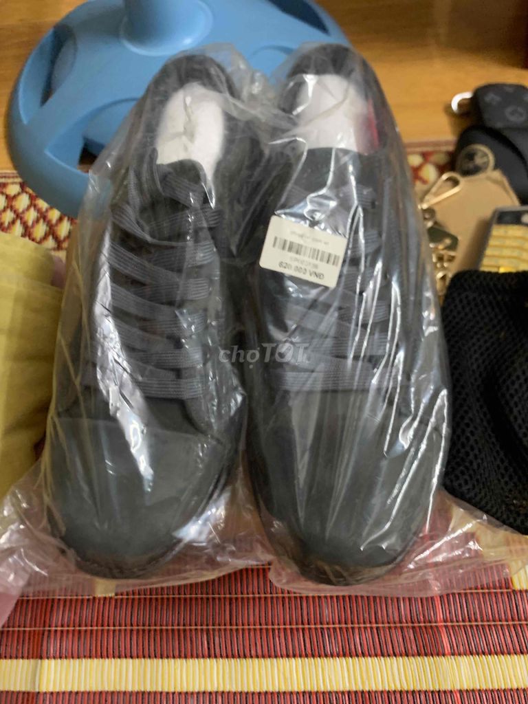 giầy Doctor size 41 chưa đi 1 lần