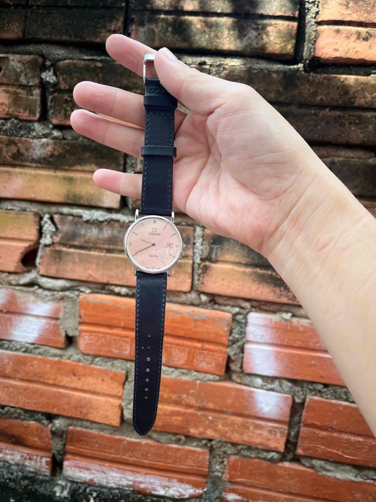 Đồng hồ Ô me ga dây da. Mua bán Đồng hồ tại Thành phố Vũng Tàu Bà Rịa - Vũng Tàu được đăng bởi Mai hình 4