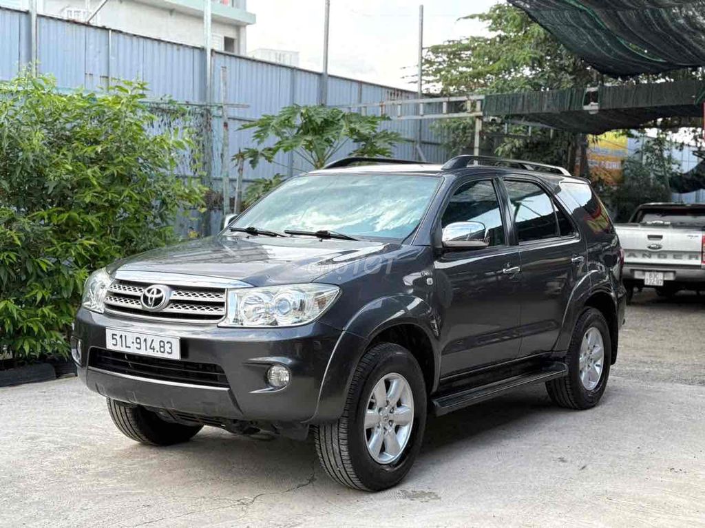 FORTUNER 2.5G 2011 CHUẨN 13VẠN XỊN ,XE RẤT CHẤT. Mua bán Ô tô tại Quận Bình Tân Tp Hồ Chí Minh được đăng bởi XUÂN DUY AUTO hình 2