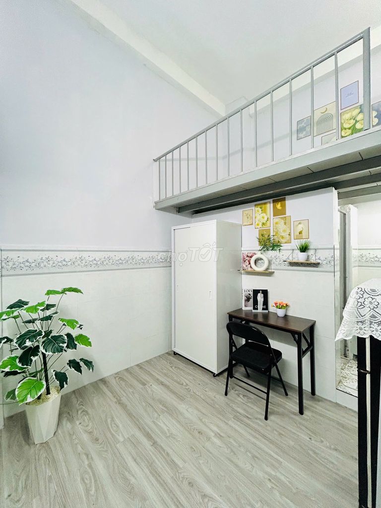 Phòng đẹp có gác ngay KCN Tân Thới Hiệp ở liền