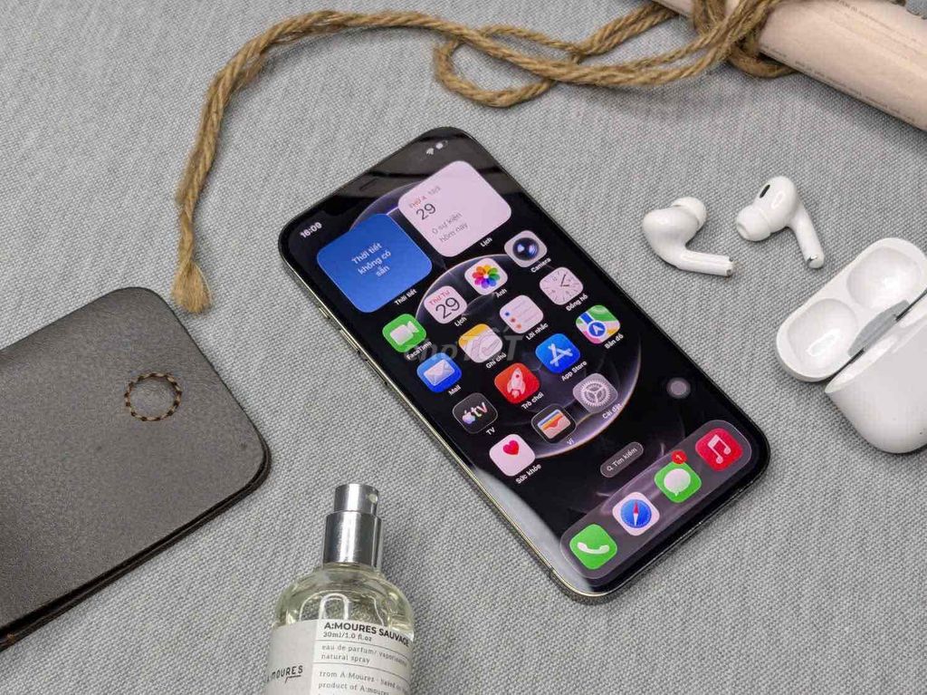 iPhone 12 Pro Max 128GB Mỹ, pin mới bh 3th ạ. Mua bán Điện thoại tại Thành phố Long Xuyên An Giang được đăng bởi Trung Mobile  hình 1