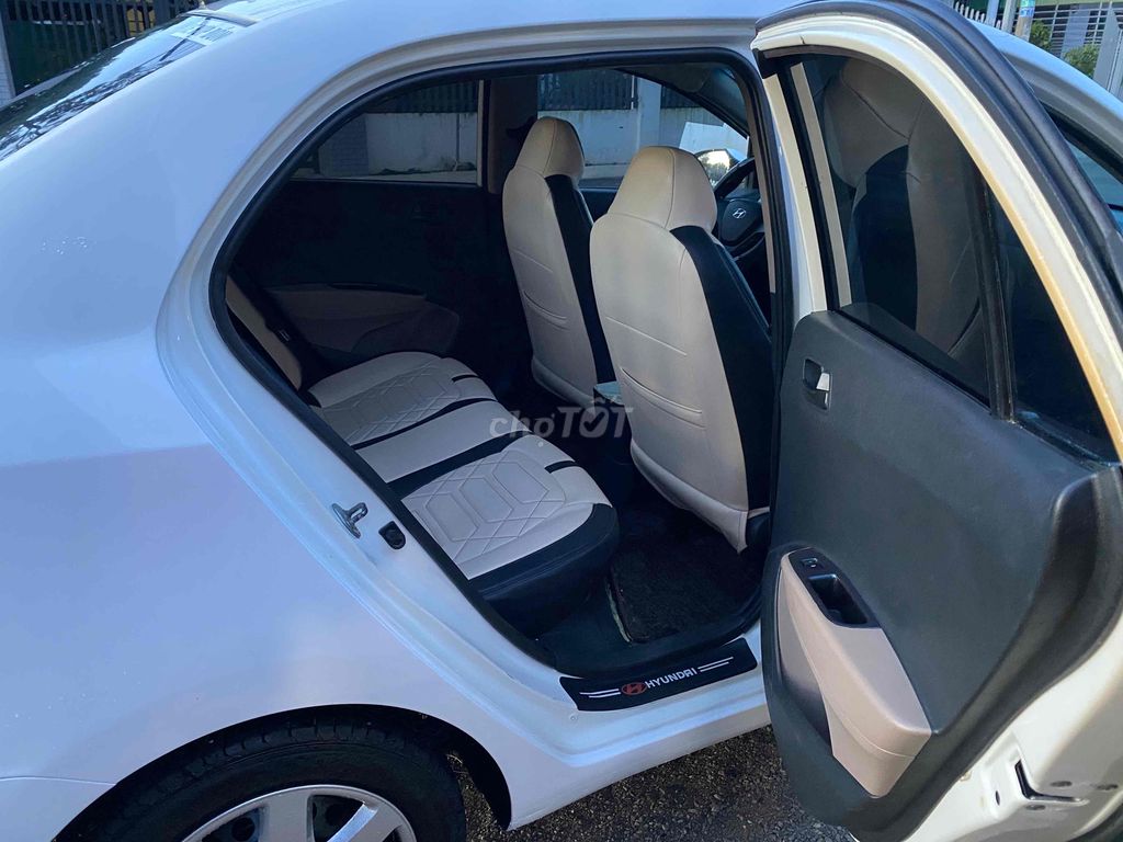 Hyundai Grand i10 2017 Sedan 1.2 Base - 1900 km. Mua bán Ô tô tại Thành phố Buôn Ma Thuột Đắk Lắk được đăng bởi Dương Single hình 6