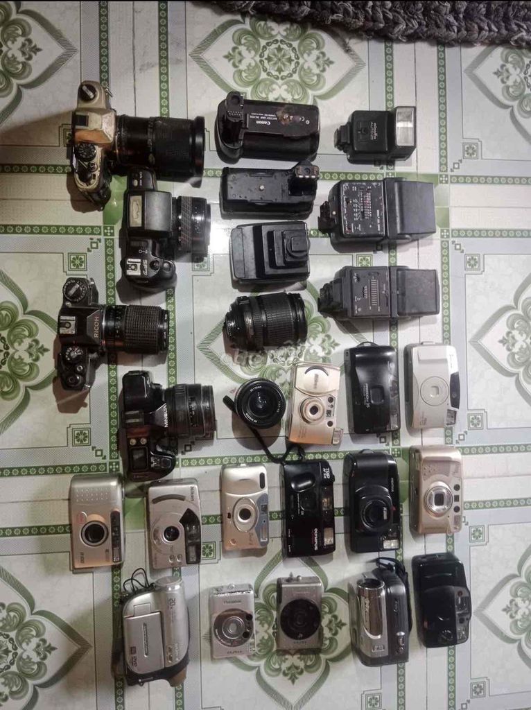 thanh lý tất cả đồ trong hình giá 1tr. Mua bán Máy ảnh, Máy quay tại Huyện Hưng Hà Thái Bình được đăng bởi Xuân Trà hình 1
