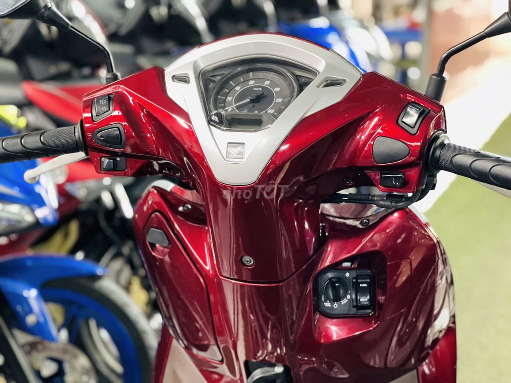 XE MÁY PHÚ THỊNH-HONDA LEAD ĐÈN NÉT -ĐK 2022. Mua bán Xe máy tại Quận Nam Từ Liêm Hà Nội được đăng bởi TRẦN VĂN PHÚ hình 4