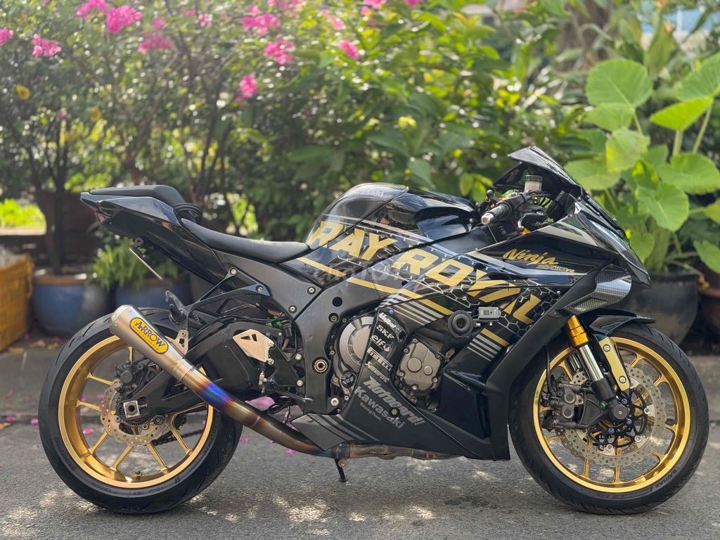 Kawasaki Zx10r 2015 bản kỉ niệm, zin keng 9 chủ. Mua bán Xe máy tại Quận 6 Tp Hồ Chí Minh được đăng bởi TanNguyenStore  hình 3