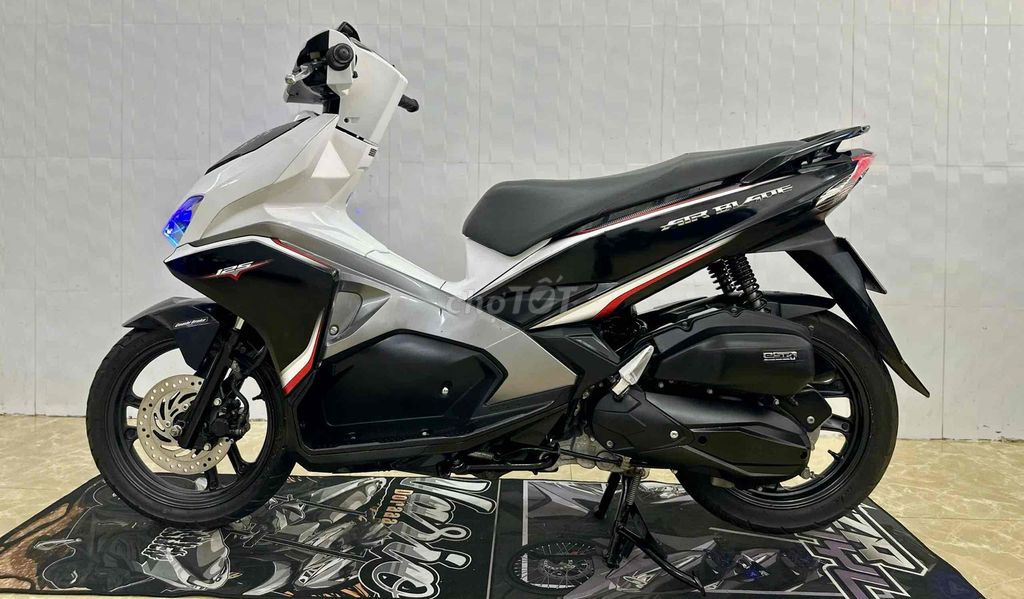 Airblade 2016 - Hỗ trợ trả góp. Mua bán Xe máy tại Thành phố Vũng Tàu Bà Rịa - Vũng Tàu được đăng bởi Cửa hàng xe máy Hoàng Long 2 hình 2