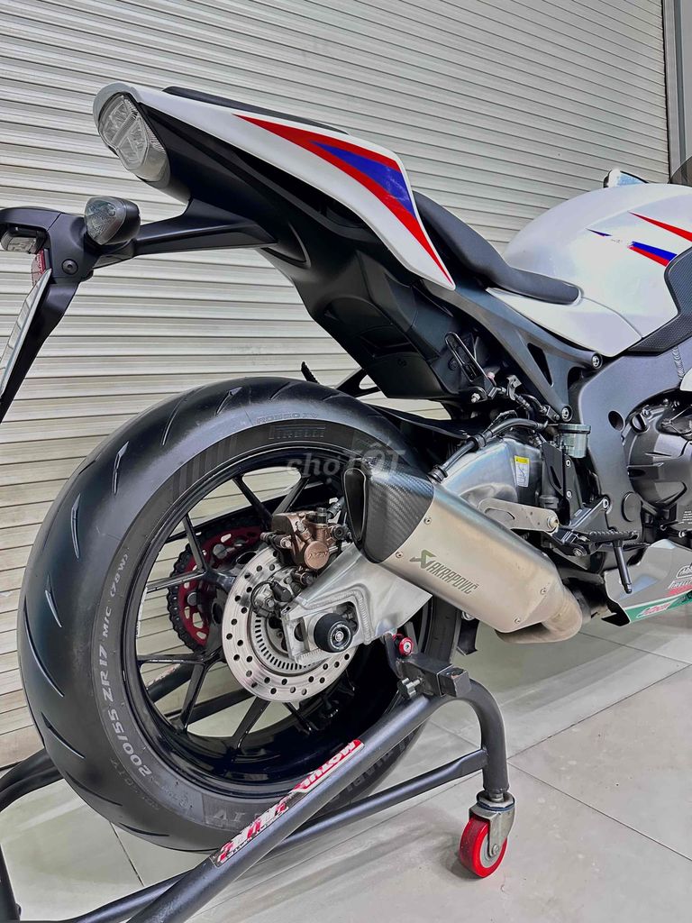 Honda CBR1000rr ABS 2015 nhập AU HQCN. Mua bán Xe máy tại Quận 12 Tp Hồ Chí Minh được đăng bởi Tường hình 9