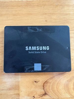 Ổ cứng SSD Samsung Evo 860 500GB 2.5" - đã sử dụng. Mua bán Linh kiện (RAM, Card...) tại Quận 1 Tp Hồ Chí Minh được đăng bởi Luan Tran
