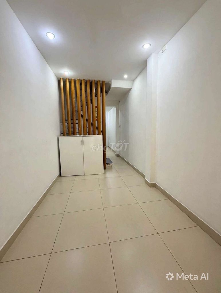 🏡 ОТРЕМОНТИРОВАННЫЙ НОМЕР ПЛОЩАДЬЮ 12 М² С КОНДИЦИОНЕРОМ ПЛОЩАДЬЮ 2,5 ТР/МЕСЯЦ. ОХРАНА.