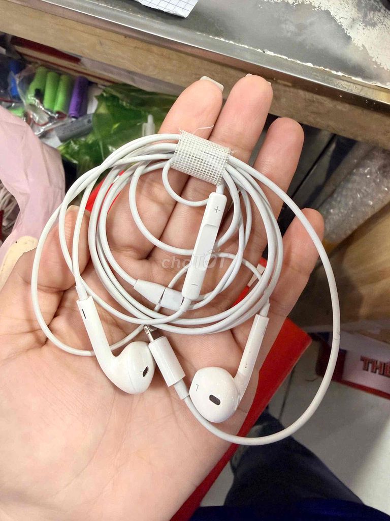 Tai nghe Apple Lightning Trắng Chính hãng. Mua bán Tivi, Âm thanh tại Quận 6 Tp Hồ Chí Minh được đăng bởi Duyên hình 1