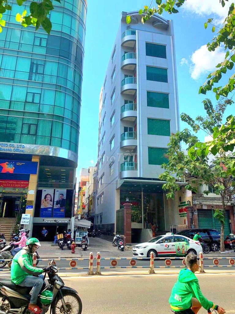 Tòa nhà 9 Tầng 2 MT Nguyễn Thị Minh Khai Quận 1, giá 125tỷ hạ về 90 tỷ