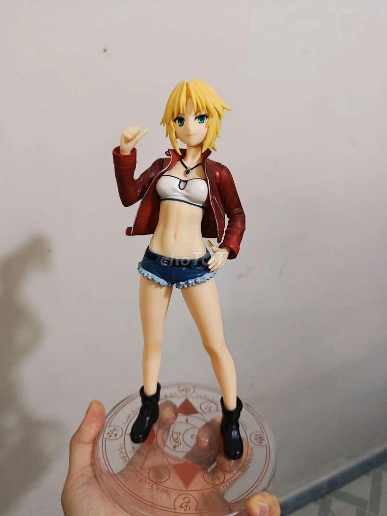 Mô hình Saber Red Fgo real Sega 