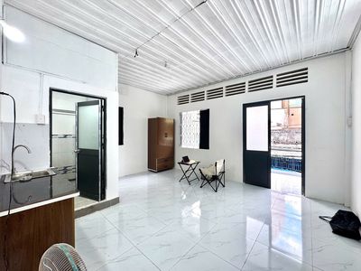 Phòng trọ sát chợ Hòa Hưng, giờ giấc tự do không chung chủ