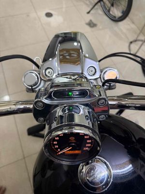 Harley Davidson Sporter 2000. Mua bán Xe máy tại Quận 10 Tp Hồ Chí Minh được đăng bởi Cassie Nguyen