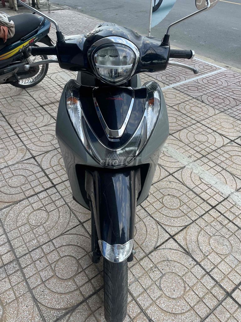 SH mode. Mua bán Xe máy tại Thành phố Hồng Ngự Đồng Tháp được đăng bởi Tô Hái hình 1