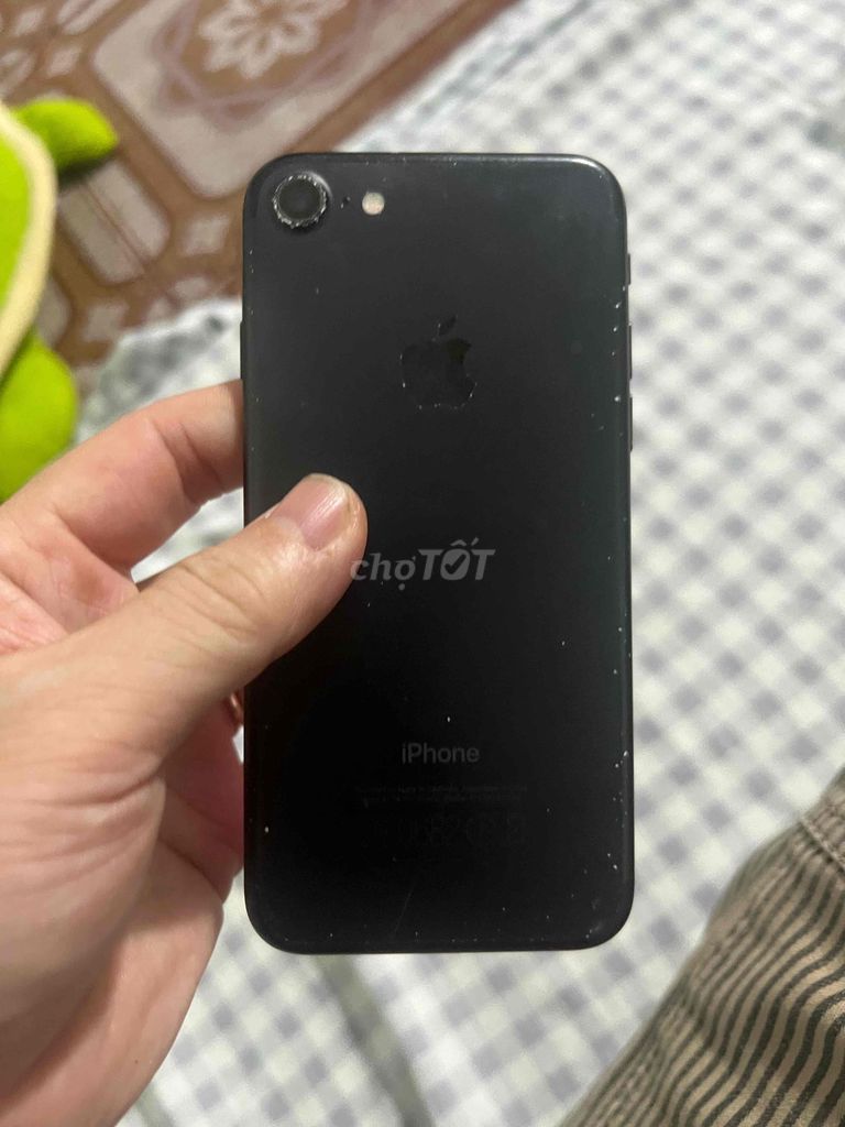 iPhone 7 32GB Đen Sọc chỉ. Mua bán Điện thoại tại Huyện Hóc Môn Tp Hồ Chí Minh được đăng bởi Khổng Văn Hùng đọc kỹ nội dung trước khi ib nhé hình 1