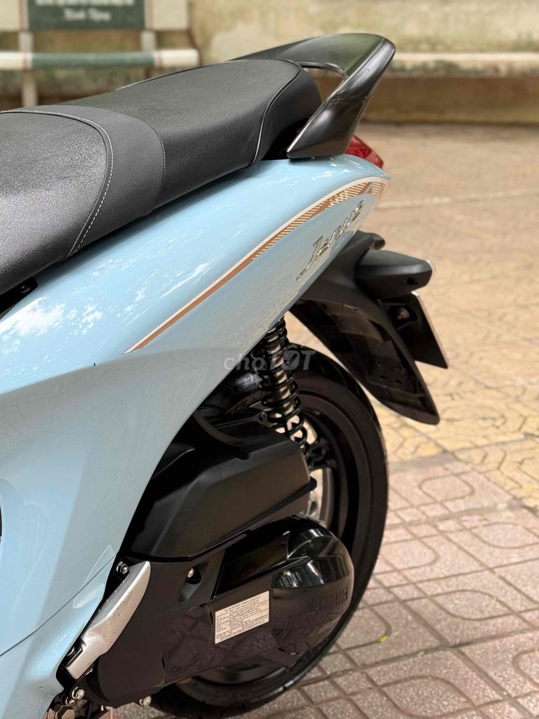 Ультрановый зеленый смарт-ключ Yamaha Janus Limited 2024