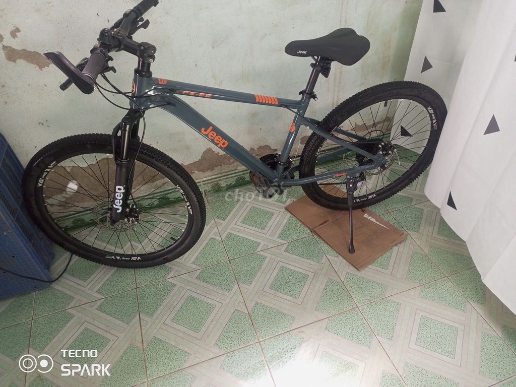 Xe đạp leo núi JEEP FLASH PS-29 24 tốc độ. Mua bán Xe đạp tại Thành phố Thủ Dầu Một Bình Dương được đăng bởi Truc Nguyen Thi Huynh hình 2