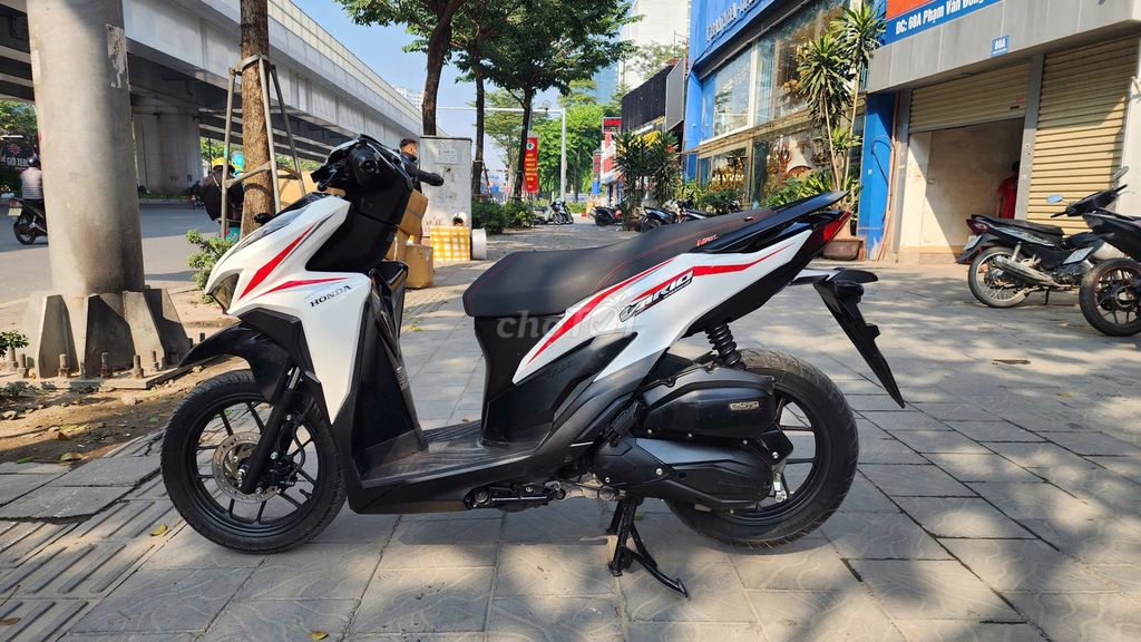 Honda Vario 125 2018 Trắng Đã sử dụng. Mua bán Xe máy tại Quận Cầu Giấy Hà Nội được đăng bởi iMotorbike Hà Nội hình 3