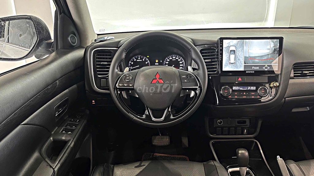 Mitsubishi Outlander Premium màu trắng. Mua bán Ô tô tại Thành phố Thái Nguyên Thái Nguyên được đăng bởi Hồng Phương Auto  Auto 597 hình 5