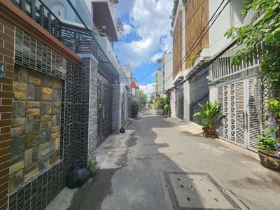 Nhà 2 Tầng BTCT Quang Trung phường10_Hẻm 5m Ôtô Ngủ Trong Nhà
50m² 6tỷ. Mua bán Nhà ở tại Quận Gò Vấp Tp Hồ Chí Minh được đăng bởi phương Vy