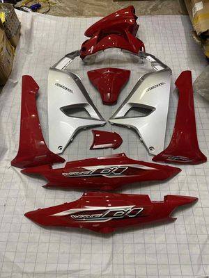 10 mảnh nhựa bóng Wave A110 màu Đỏ tem 2024. Mua bán Phụ tùng xe tại Quận Cầu Giấy Hà Nội được đăng bởi Nguyễn Quang Huy