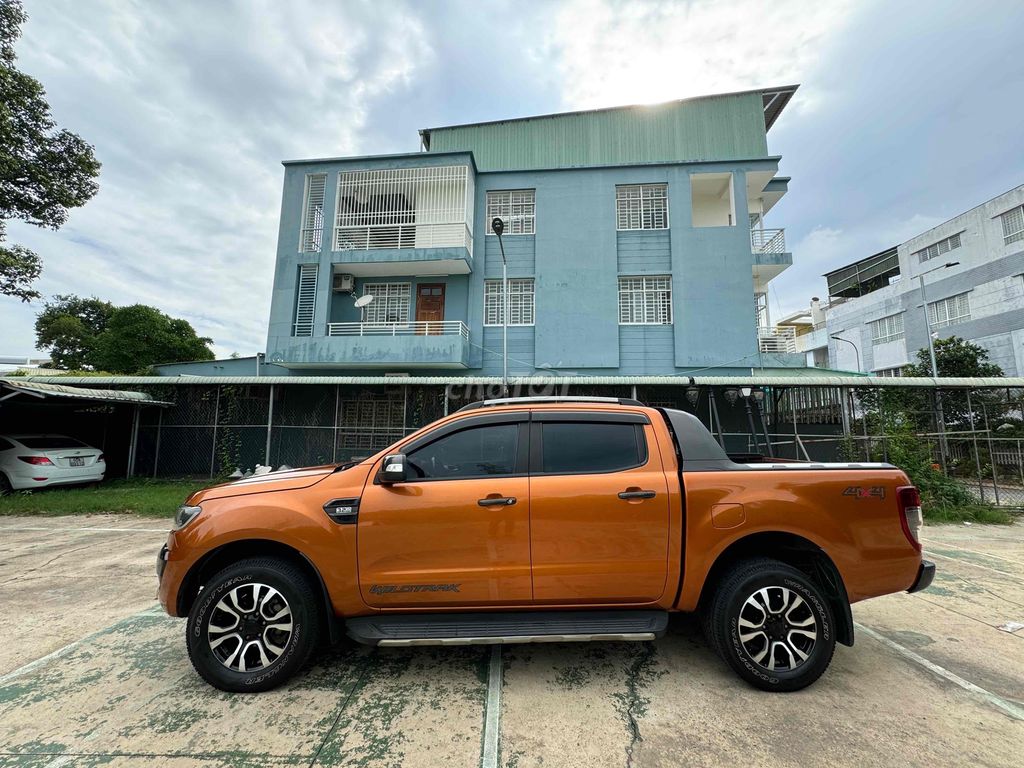 Ford Ranger 2016 Wildtrak 3.2 4x4 AT - 360000 km