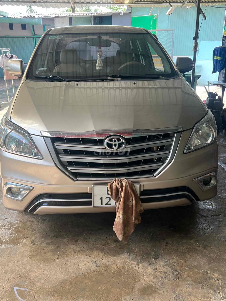 Toyota Innova 2015 2.0E Vàng cát. Mua bán Ô tô tại Thành phố Biên Hòa Đồng Nai được đăng bởi a hiep hình 1