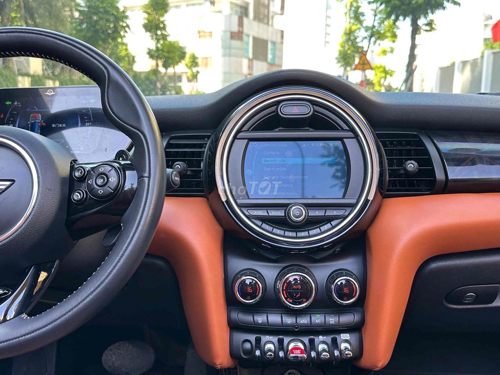 MINI Cooper S mui trần sx 2018 siêu đẹp. Mua bán Ô tô tại Quận Cầu Giấy Hà Nội được đăng bởi Cao Quý hình 10