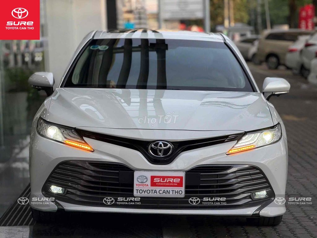 Toyota Camry 2020 2.5Q - 15.000 km