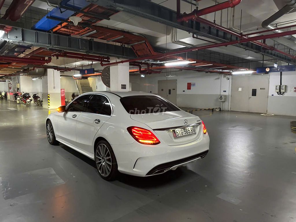 Mercedes Benz C Class 2017 C300 AMG - 140000 km. Mua bán Ô tô tại Thành phố Thủ Đức Tp Hồ Chí Minh được đăng bởi Nguyễn Anh Tuấn hình 4