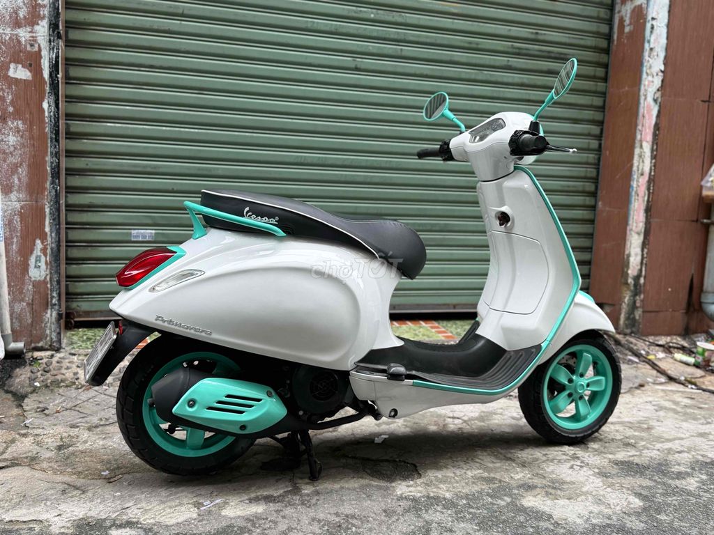 Vespa Primavera style 2025 biển SG chính chủ. Mua bán Xe máy tại Quận Tân Bình Tp Hồ Chí Minh được đăng bởi Hưng hình 3