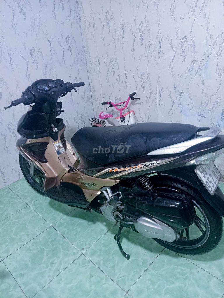 Suzuki Hayate màu Nâu Vàng đồng. Mua bán Xe máy tại Quận Bình Tân Tp Hồ Chí Minh được đăng bởi khả Hân  hình 8