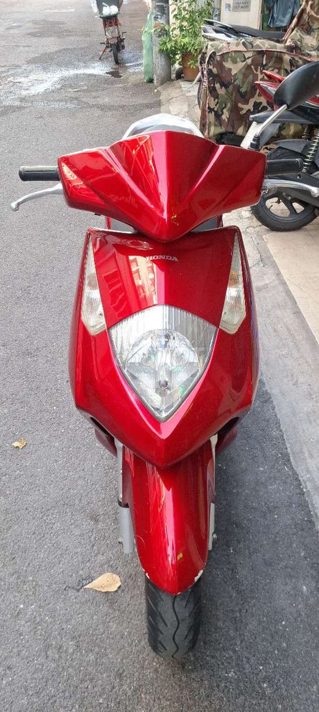 Honda Dylan 2004 150cc Đỏ. Mua bán Xe máy tại Quận 10 Tp Hồ Chí Minh được đăng bởi  Ngô Văn  Phúc  hình 1