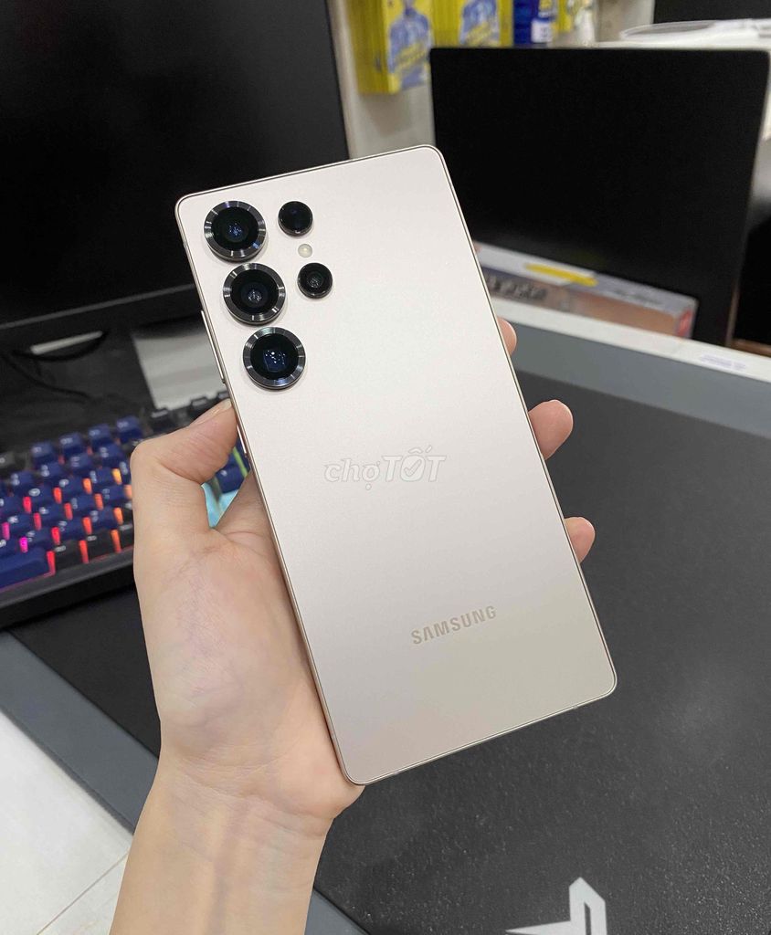 Samsung S25 ULTRA 5G 2Sim Snapdragon 8Elite 98-99%. Mua bán Điện thoại tại Thành phố Biên Hòa Đồng Nai được đăng bởi Vietphones hình 1
