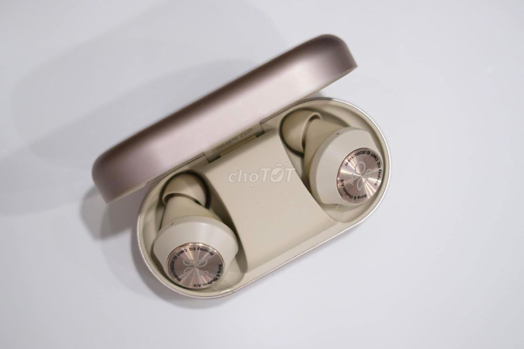 Tai nghe Bang & Olufsen Beoplay EQ. Mua bán Tivi, Âm thanh tại Quận Bình Thạnh Tp Hồ Chí Minh được đăng bởi Thanh Quý hình 1