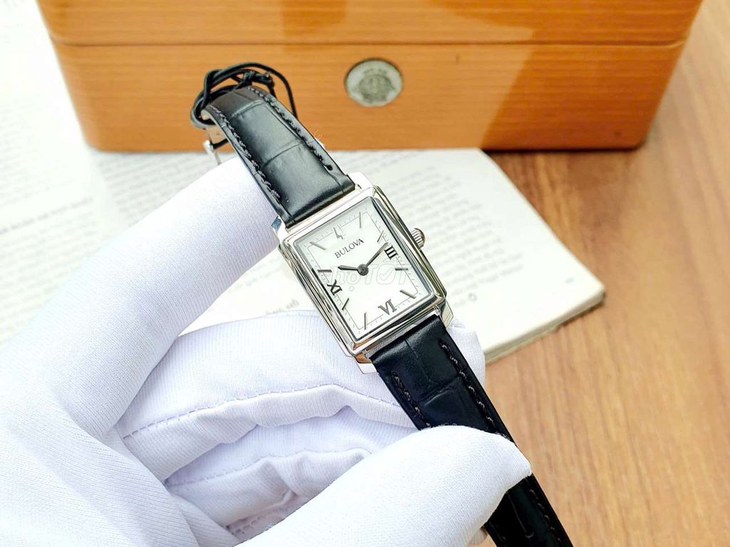 Đồng hồ Bulova 96L330 Nữ. Mua bán Đồng hồ tại Thành phố Bà Rịa Bà Rịa - Vũng Tàu được đăng bởi Lorencia Xách Tay hình 4