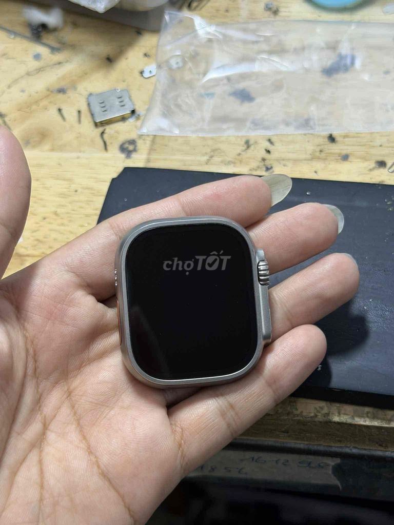 Apple Watch Ultra 2 Titanium Ceramic 49MM. Mua bán Thiết bị đeo thông minh tại Huyện Hóc Môn Tp Hồ Chí Minh được đăng bởi Anh Long hình 1