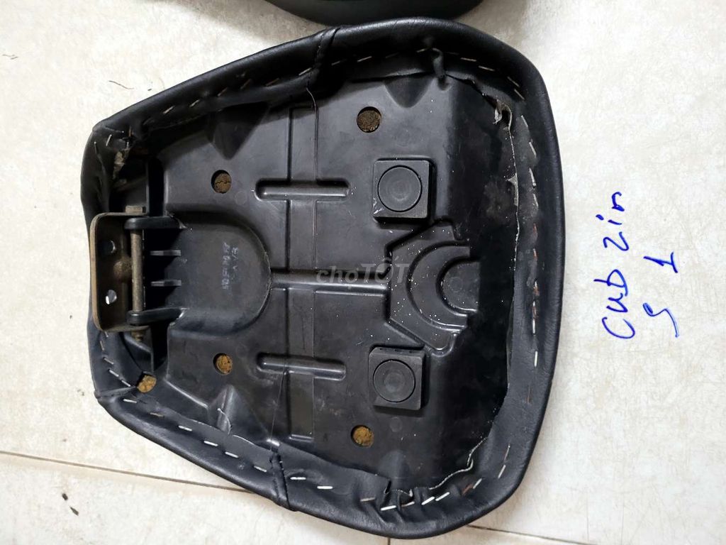 Yên cub 81 82 MD zin tháo xe. Mua bán Phụ tùng xe tại Quận 7 Tp Hồ Chí Minh được đăng bởi Châu Minh hình 4