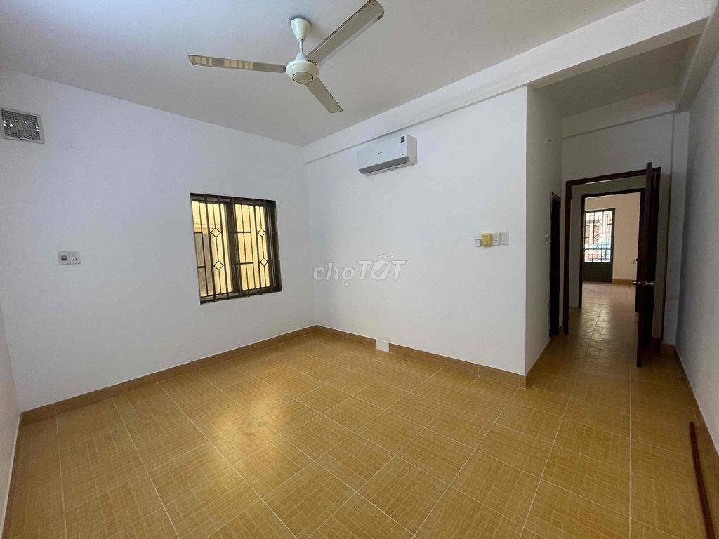 BÁN NHÀ MẶT TIỀN đừơng Đồng Nai , Q Tân Bình , Tp HCM